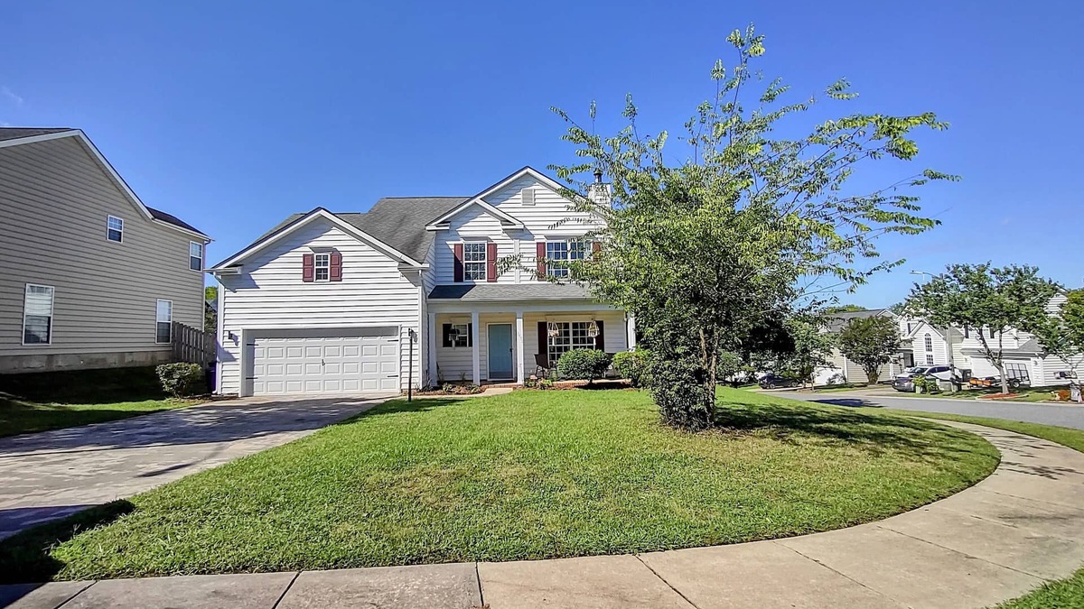 Concord House | Furnished, All Util Incl Corporate/Short Term 4 Bdrm Home/Great School!