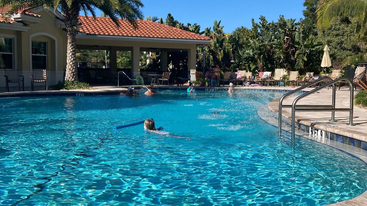 Osprey Condo | Furnished and meticulous! Near Nokomis, Venice and Siesta Beaches.