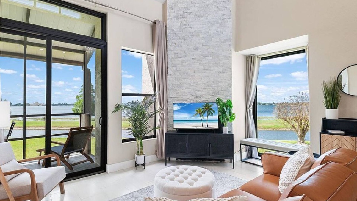 Winter Haven House | Furnished Condo on the water in Winter Haven, FL