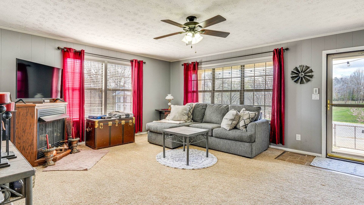 Mohawk House | Furnished Deck & Fire Pit: Greeneville Home!