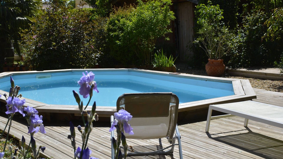 Ribaute-les-Tavernes Apartment | Furnished gîte, 2 to 4 pers Ground floor, garden with trees not overlooked and secure swimming pool