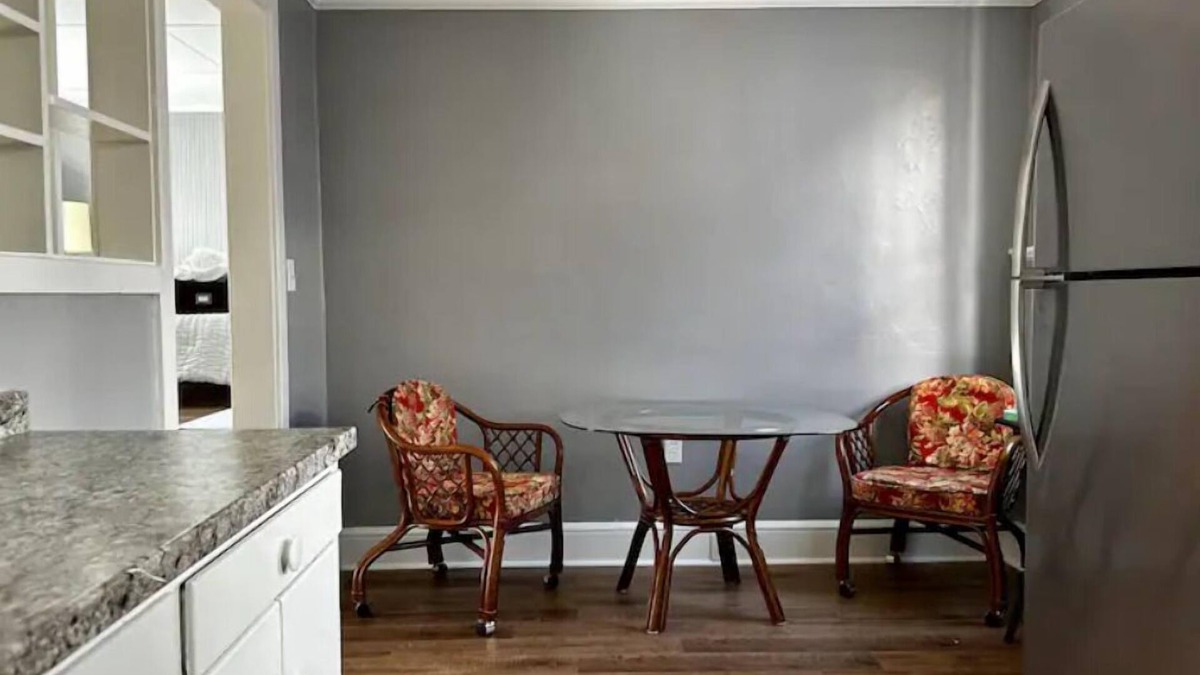 Duckpond Apartment | Furnished Historic Duckpond Apt