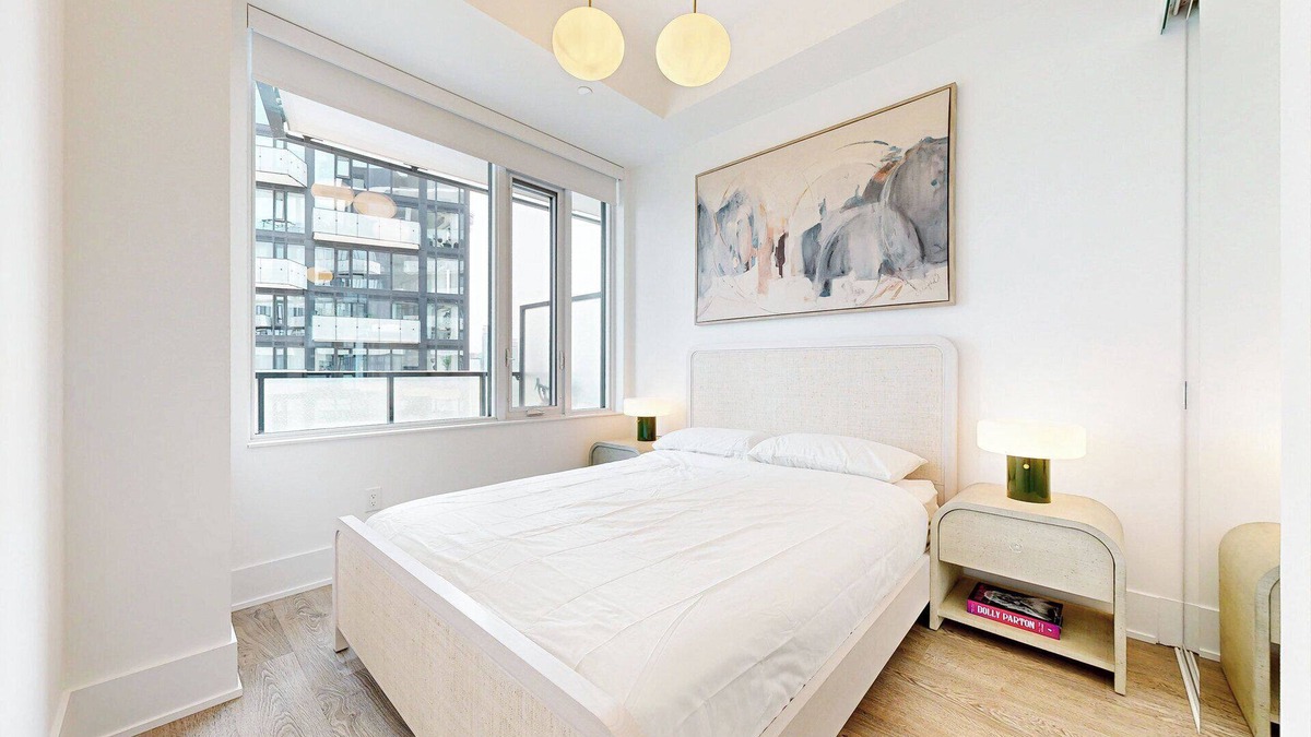 Wellington Place Condo | Furnished residences at The Well - Luxury Modern Finishes, rooftop Pool