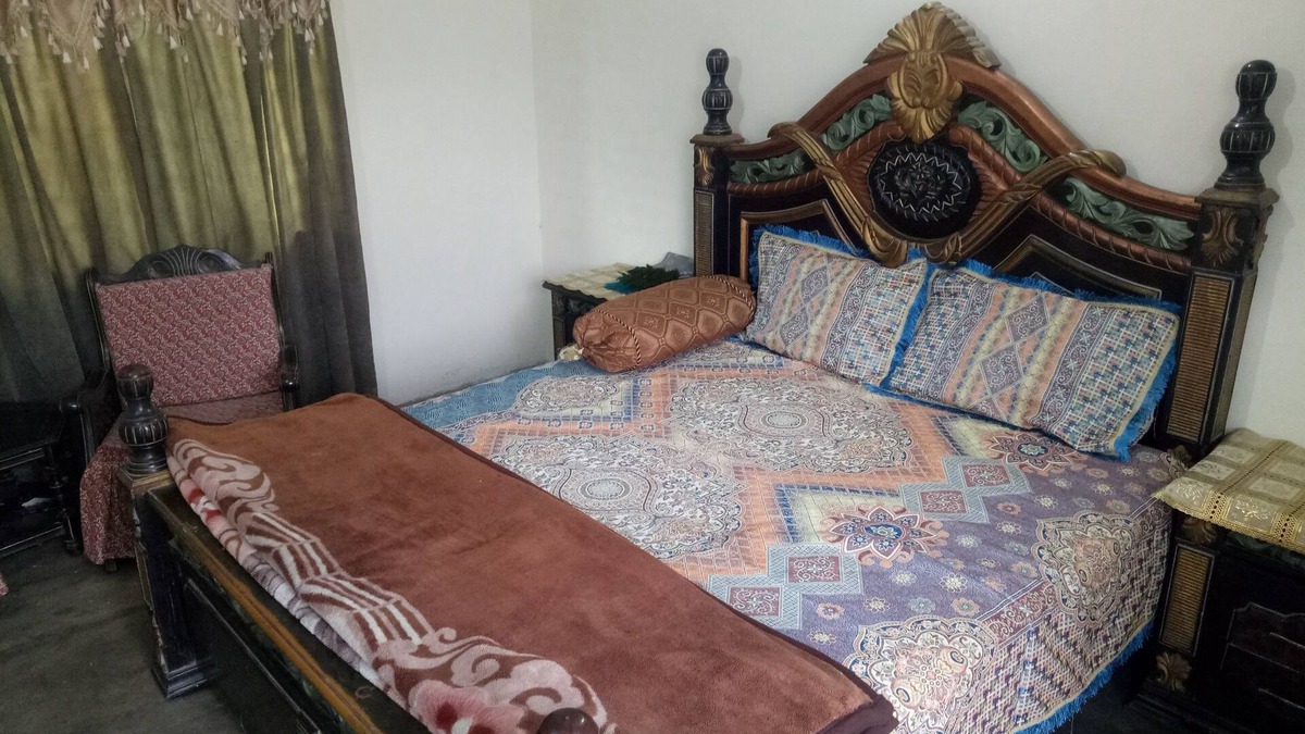 Lahore House | Furnished Room/Budget Friendly near Lahore Airport