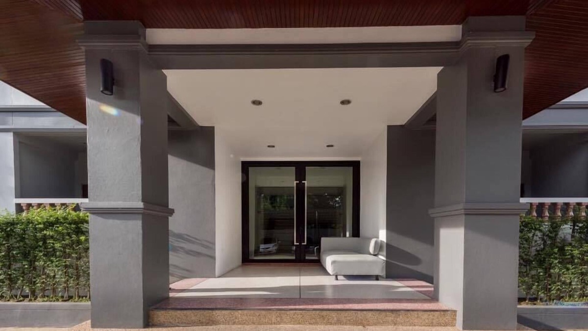Nai Mueang Hotel | Future Place Mansion Ubon