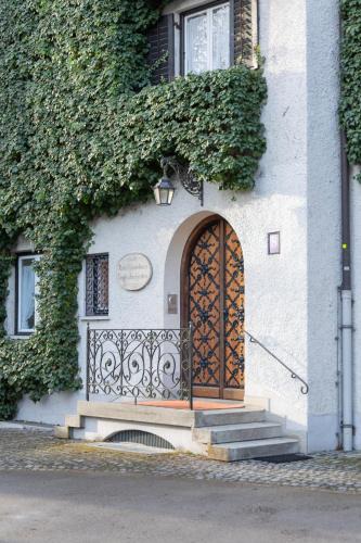 Biederstein Hotel | Gästehaus Englischer Garten