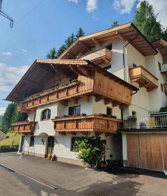 Gerlosbergeben Apartment | Gästehaus Flörl 1