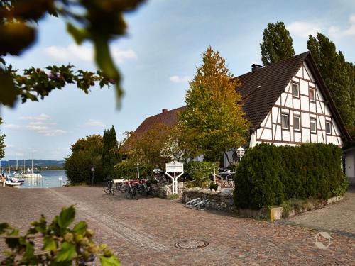 Iznang Apartment | Gästehaus Perlmuschel