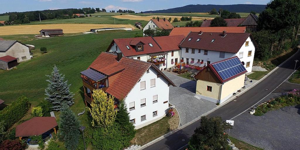 Neualbenreuth Hotel | Gästehaus Weber