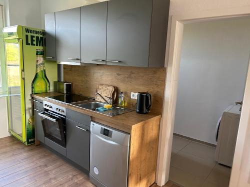 Osterburg Apartment | Gästewohnung gesamte Unterkunft- TV- Internet