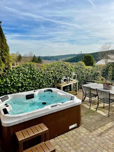 Fauvillers House | Gîte "C'est mon Daim" - 4 personnes - jacuzzi et sauna