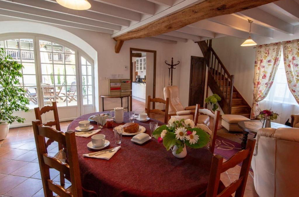 Courcelles House | Gîte Courcelles, 5 pièces, 8 personnes - FR-1-590-19