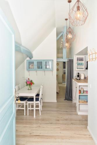 Marolles-sous-Lignieres Apartment | Gîte de charme, grand confort