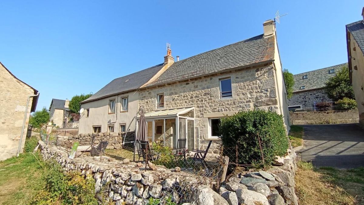 Nasbinals House | Gîte du Carrairou - NASBINALS
