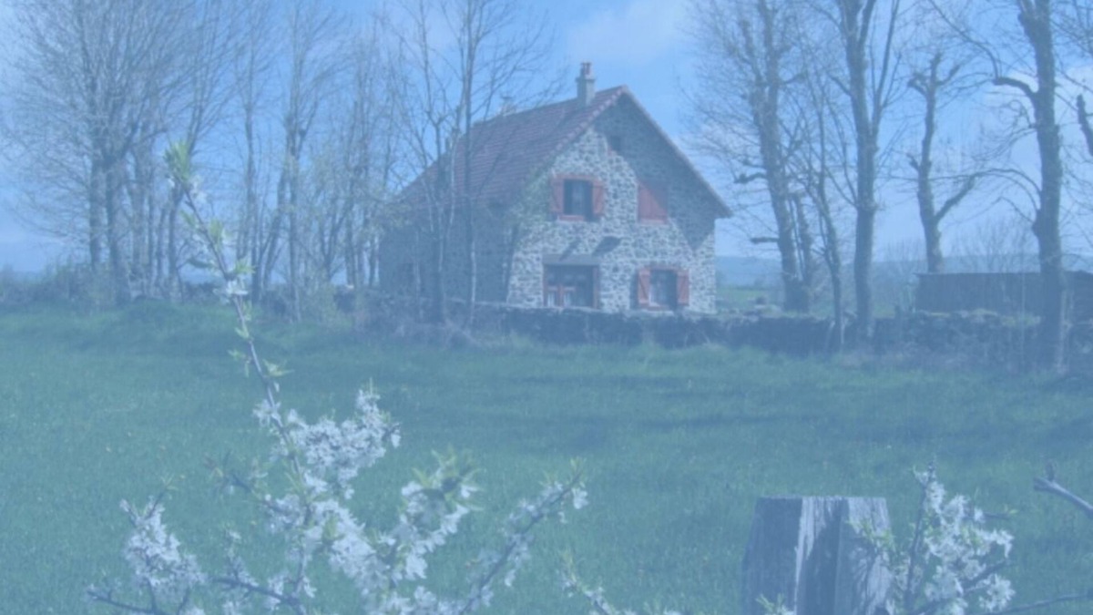 Coltines House | gîte du dolmen de Touls