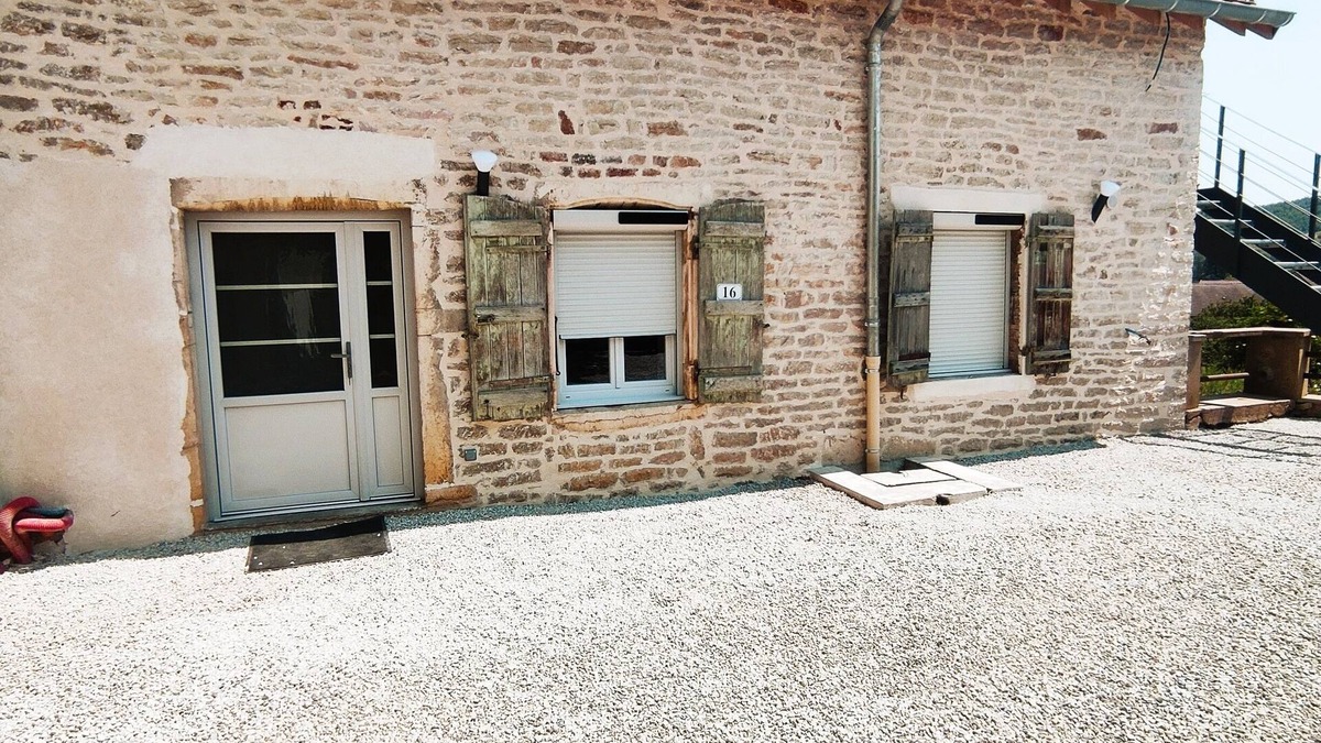 Saint-Jean-de-Vaux House | Gîte du Moulin Brochat 3 avec espace jacuzzi commun