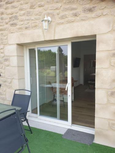 Saint-Christol-Les-Ales Apartment | Gîte et piscine l'écrin aux oliviers en Cévennes