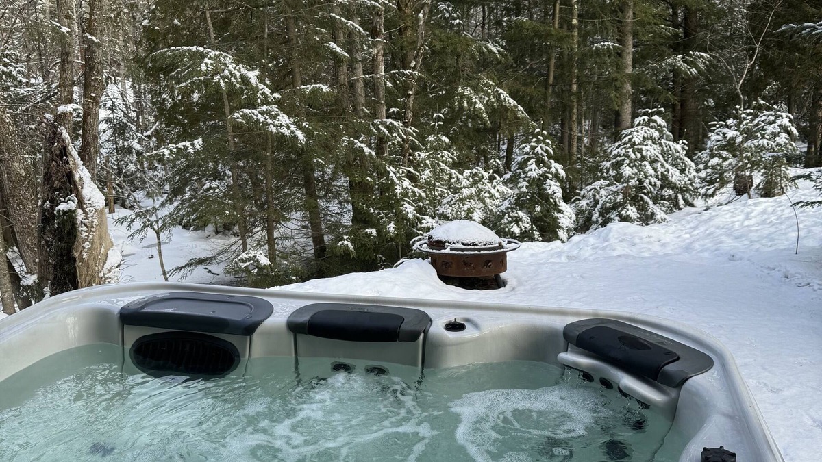 Sainte-Ann-des-Lacs House | Gîte et spa Renaître au Naturel. Animaux de Compagnie Acceptés!