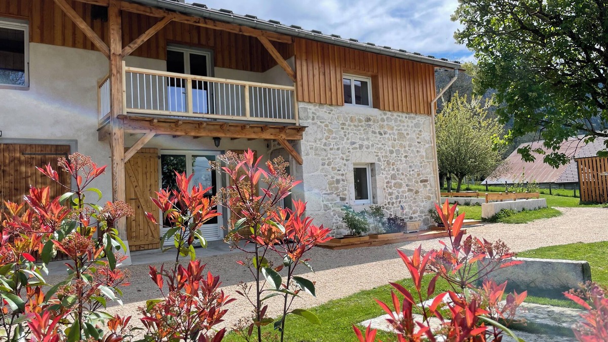 Virieu-le-Petit Cottage | Gîte Familial en Valromey