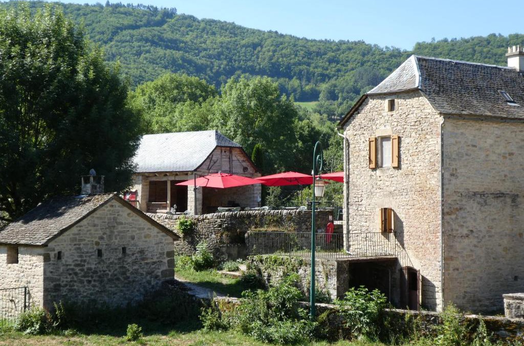 Auxillac Apartment | Gîte familial du Moulin d'Auxillac - La Canourgue