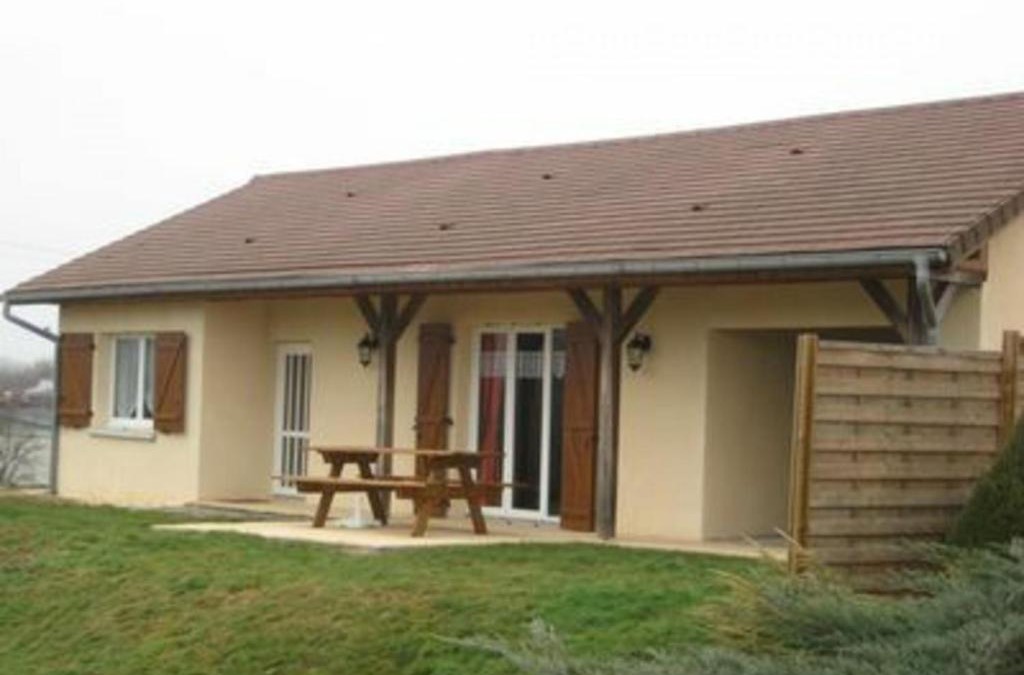 Fontenoy-le-Chateau House | Gîte idéal pour cure thermale, proche port de plaisance, terrasse et grand terrain. - FR-1-589-69