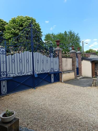 Villiers-Saint-Benoit House | Gîte L'instant Ressource pour rassemblement familial ou entre amis au coeur de la Puisaye Forterre