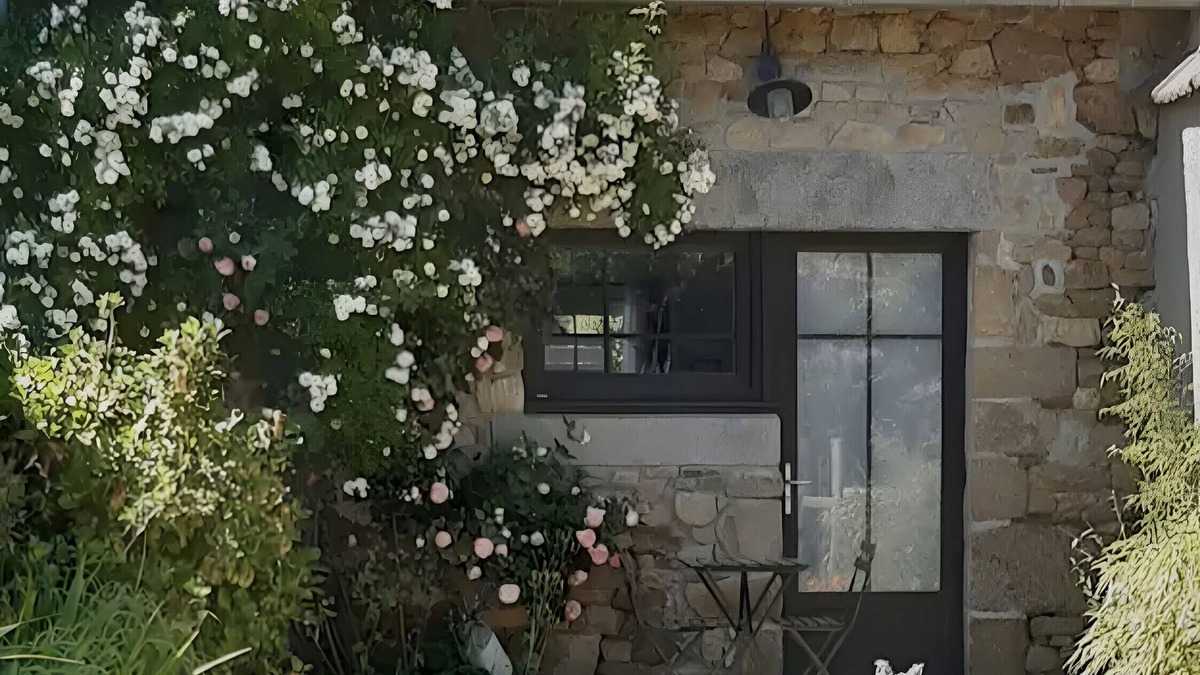 Carolles House | Gîte la dunette, a cosy nest