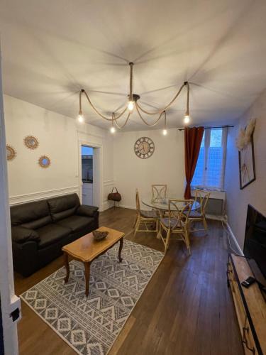 Avallon Apartment | Gîte Le Chastellux