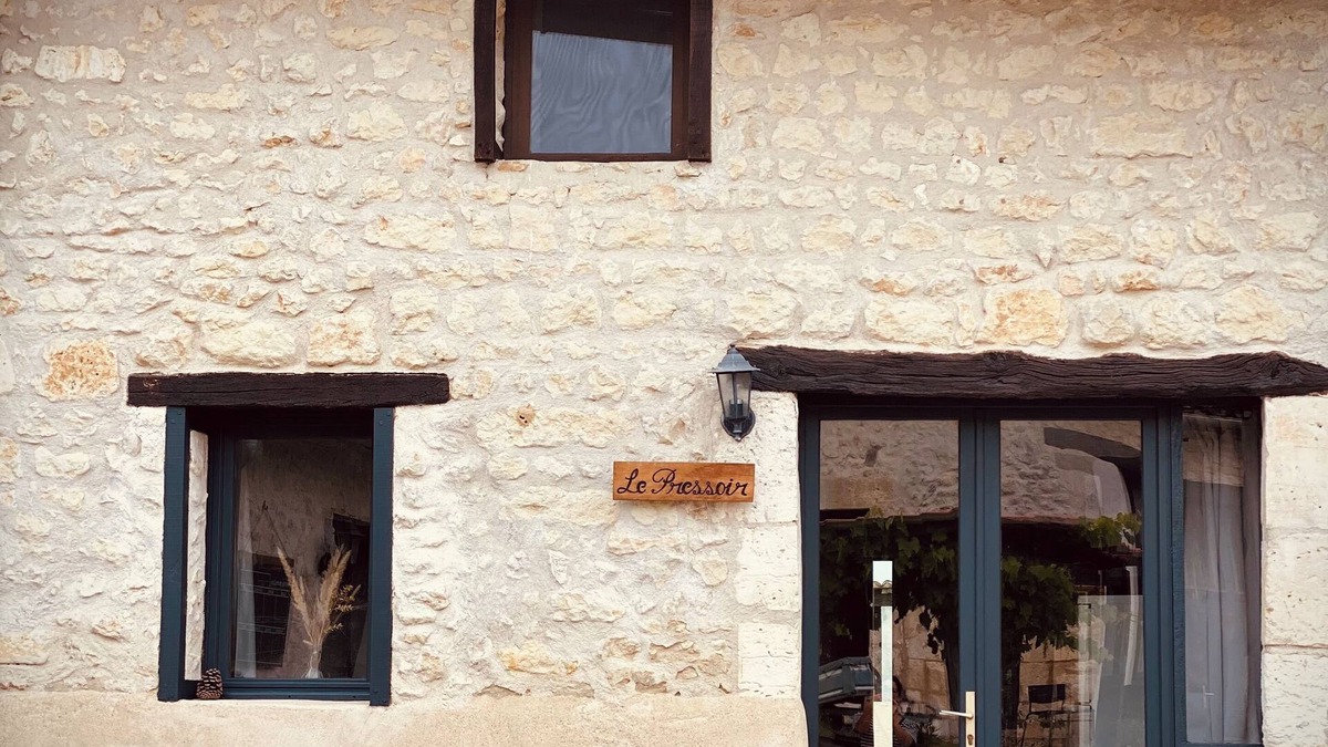 Champagne-et-Fontaine Cottage | Gîte "Le Pressoir" Domaine Métairie des Gâcheries, Dordogne/Périgord Vert