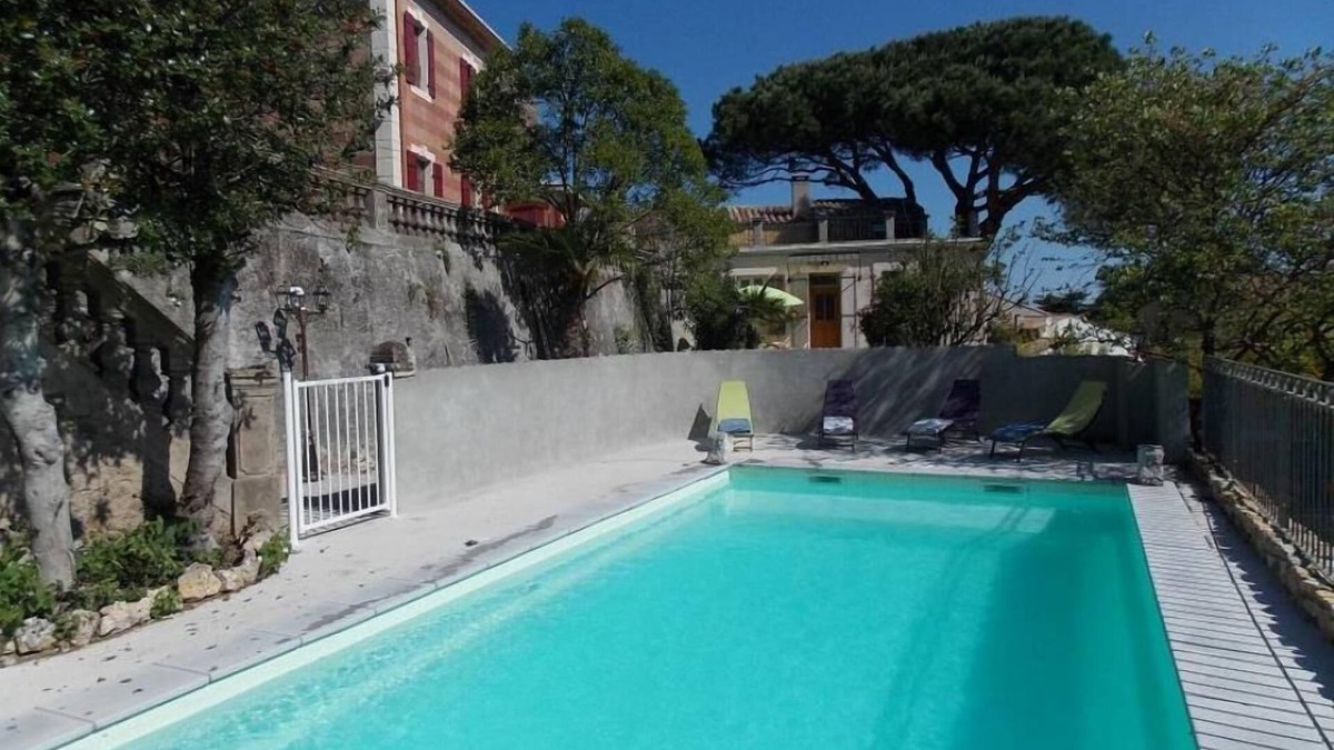 Pont-Saint-Esprit Cottage | Gîte LE ROCHER of 45m²