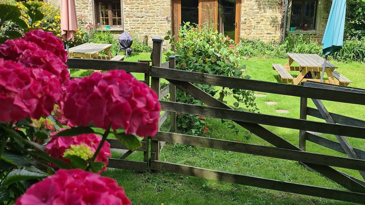Roz-sur-Couesnon Cottage | Gîte Le Saule 4/5 persons Mont Saint Michel