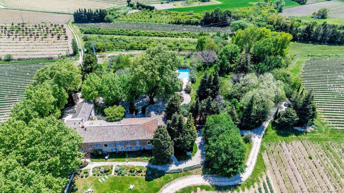 Valreas Cottage | Gîte Les Lavandes, Mas des Platanes, with heated pool