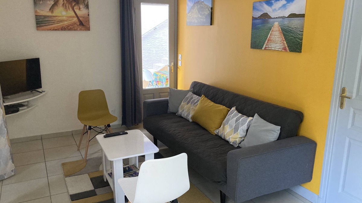 Pointe-Noire House | Gîte Malou II, Peaceful country house