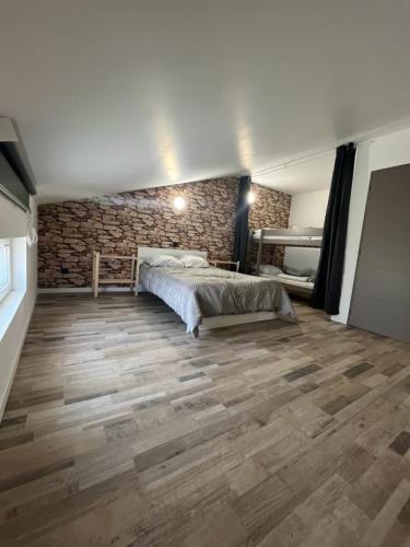 Anneyron Apartment | Gîte1 pour 6 personnes