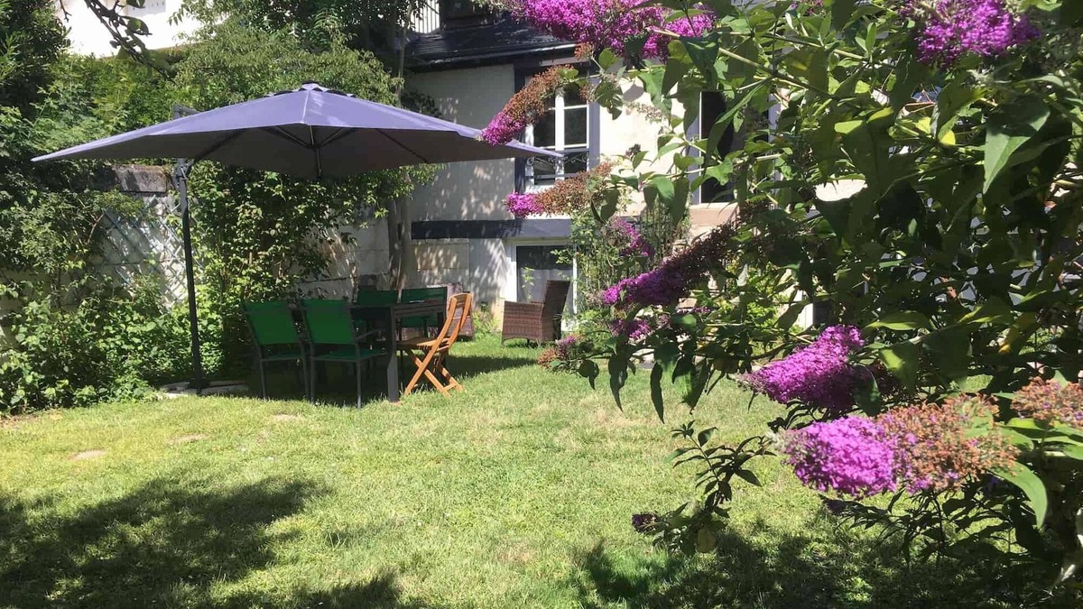 Saint-Aignan House | Gîtes - 2 bedrooms - 2 bathrooms - Garden - close to Beauval Zoo