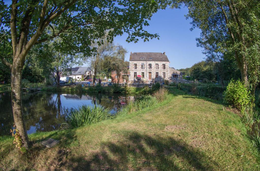 Momignies House | Gîtes pêche - à la ferme - "Rêve d'Eau" aux Etangs de Cendron En-Fr-Es
