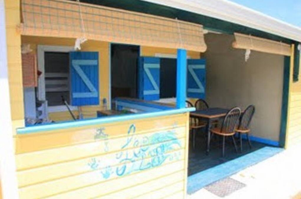 Capesterre-de-Marie-Galante Apartment | Gîtes tit'anse Léo et l'eau, piscine commune