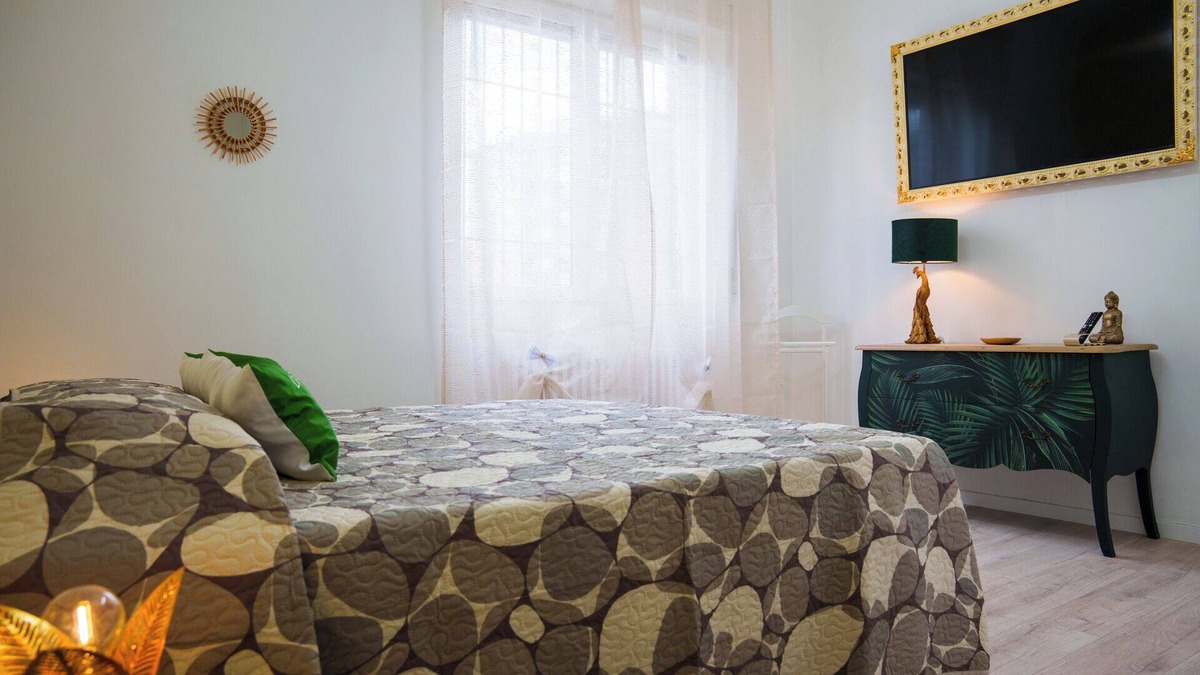 Rozzano Apartment | Gabri's House has 3 rooms with 3 private bathrooms and a kitchen available