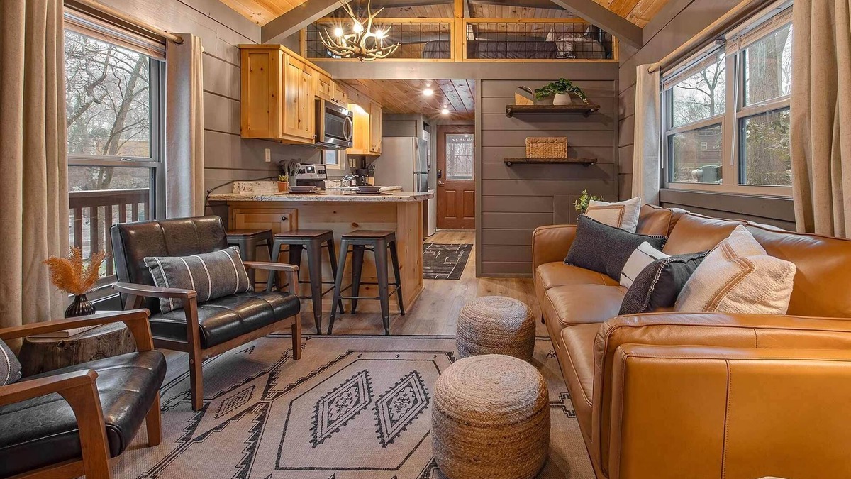 Lookout Valley Neighborhood Association Apartment | Gabriele Cabin | Rustic Retreat Near Downtown