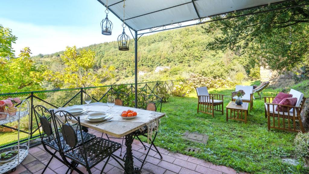 Pistoia House | Gabriella's Romantic Cottage
