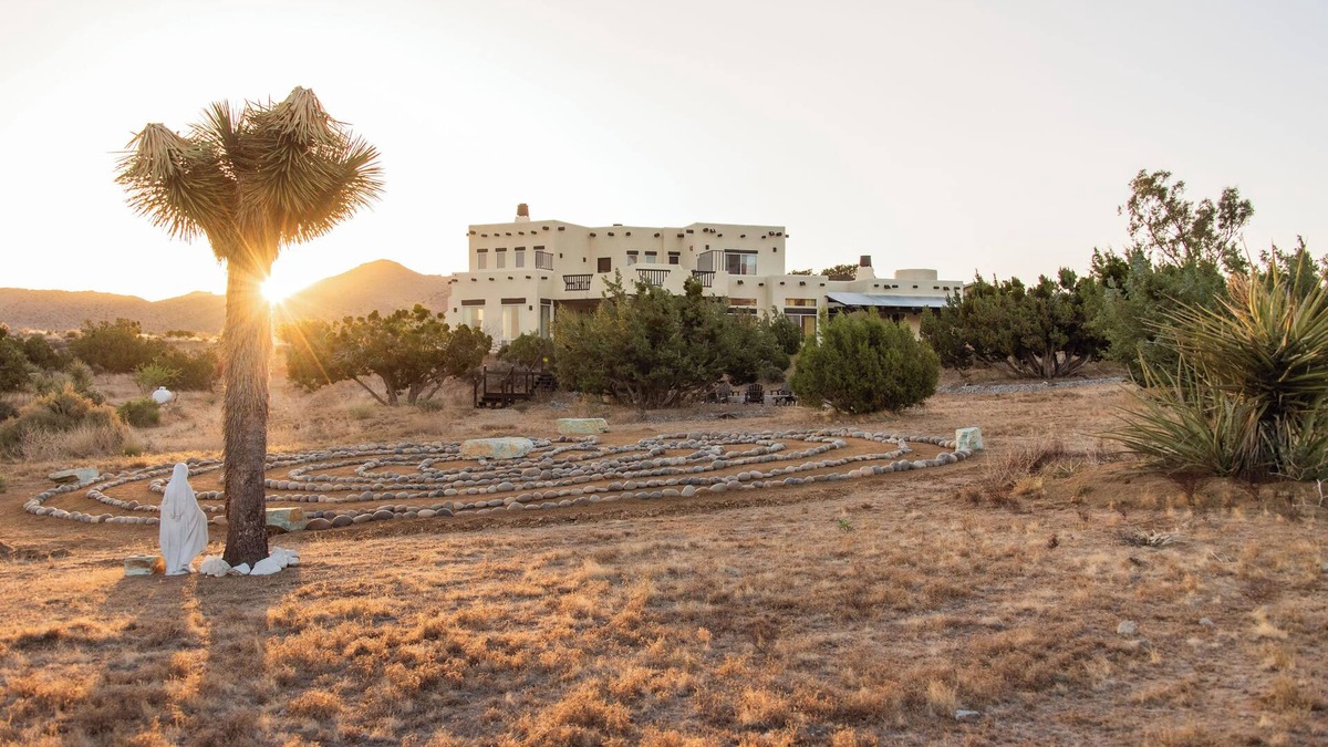 Yucca Valley Villa | GAIA VILLA JOSHUA TREE RETREAT