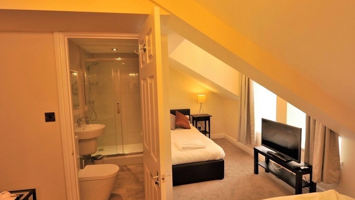 Barry Bed & Breakfast | Gails Guest House