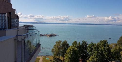 Siofok-Szabadifurdo Apartment | GalériusPrémium6