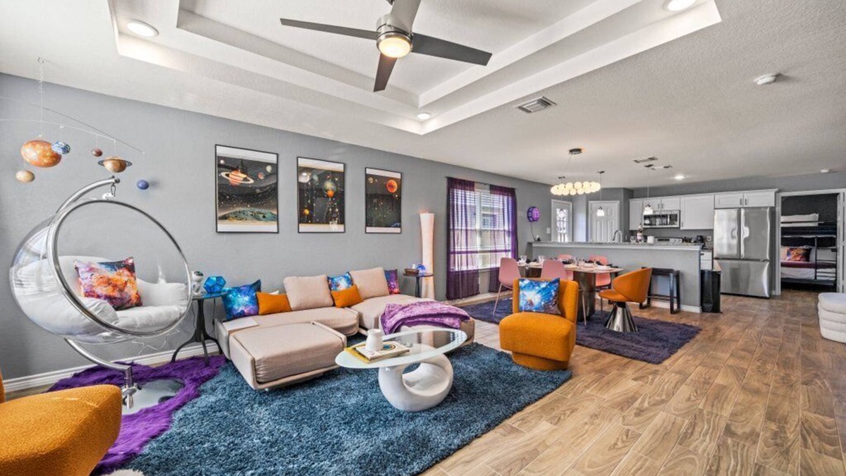 Eastside Promise Neighborhood House | Galactic Getaway : Riverwalk 7mins - BBQ & Stargazing