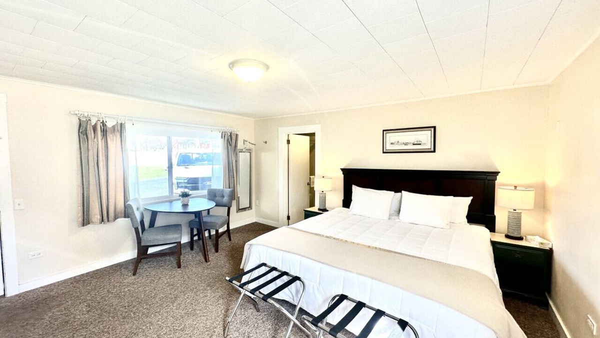 Hulls Cove Hotel | Gallaghers Travels Room 12-A (King)
