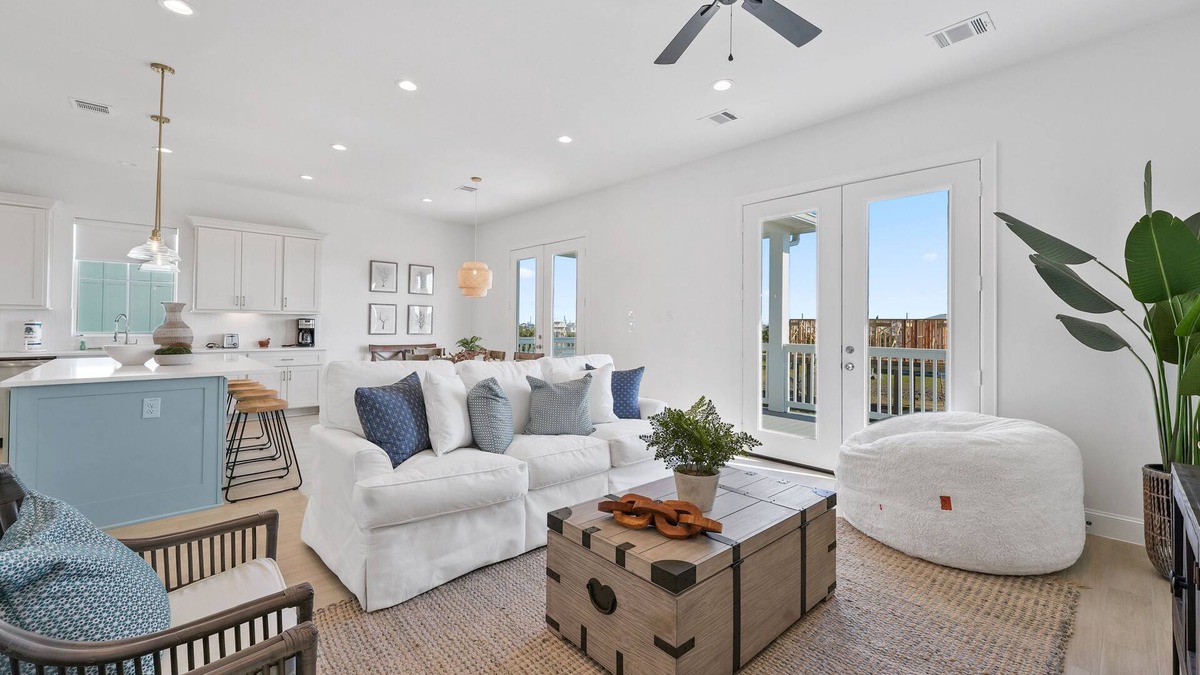Terramar Beach House | Galveston Beach House with Water Views