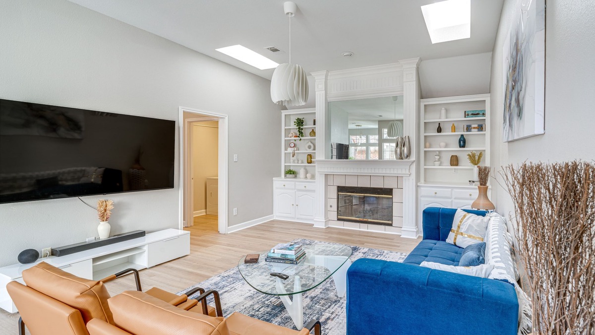 Richardson House | Game Room! Home Near UTD & Telecom Corridor