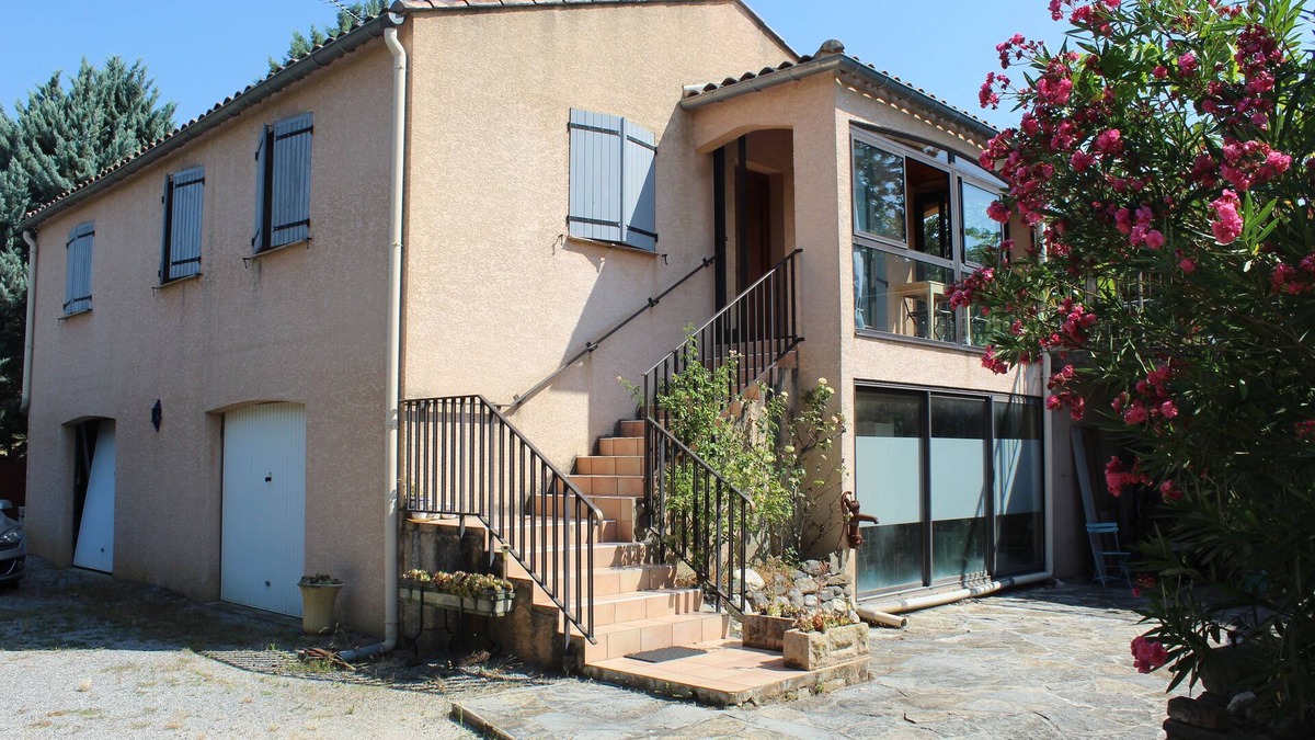 Ganges House | Ganges : Belle Villa Avec Jardin