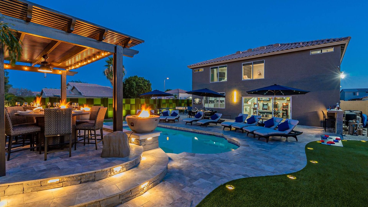 Mission Monterey House | Gangster 7BR/4 bath/ w250k yard/ Heated Pool/ Arcade/ GameRoom-Dupe SC