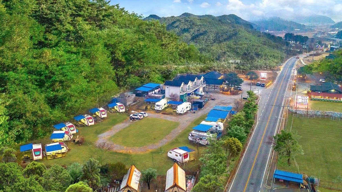Gapyeong House | Gapeyong Unak Holiday Caravan